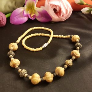 Antik csont gyöngysor