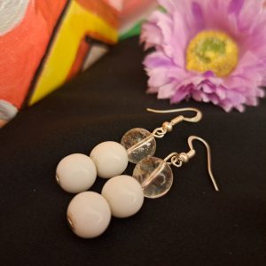 Hegyikristály és porcelán fülbevaló