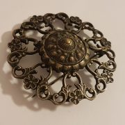 Régi iparművész bross 4,5 cm-es.