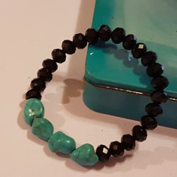 Türkinit és kristály karkötő