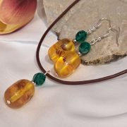 Art deco Borostyán és kristály fülbevaló és medál, antik egyedi, kézműves 