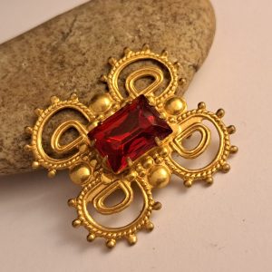 Izraeli Cirkon köves aranyozott bross 3,5 cm