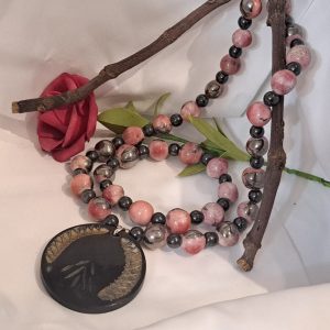 Magnetit és porcelán nyaklánc és karkötő.