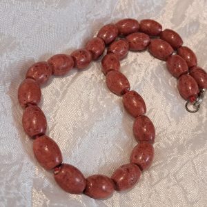 Természetes korall gyöngysor – Elegáns női nyaklánc