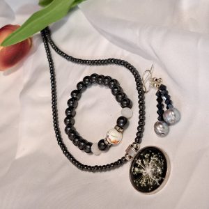 Hematit és Magnetit, nyaklánc, fülbevaló és karkötő . Újrahasznosított ékszer, egyedi nyaklánc, kézműves karkötő 