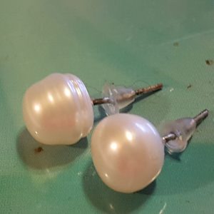 Tenyésztett gyöngy fülbevaló, 0,8 cm-es