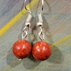 Korall fülbevaló 1 cm-es gyöngy 